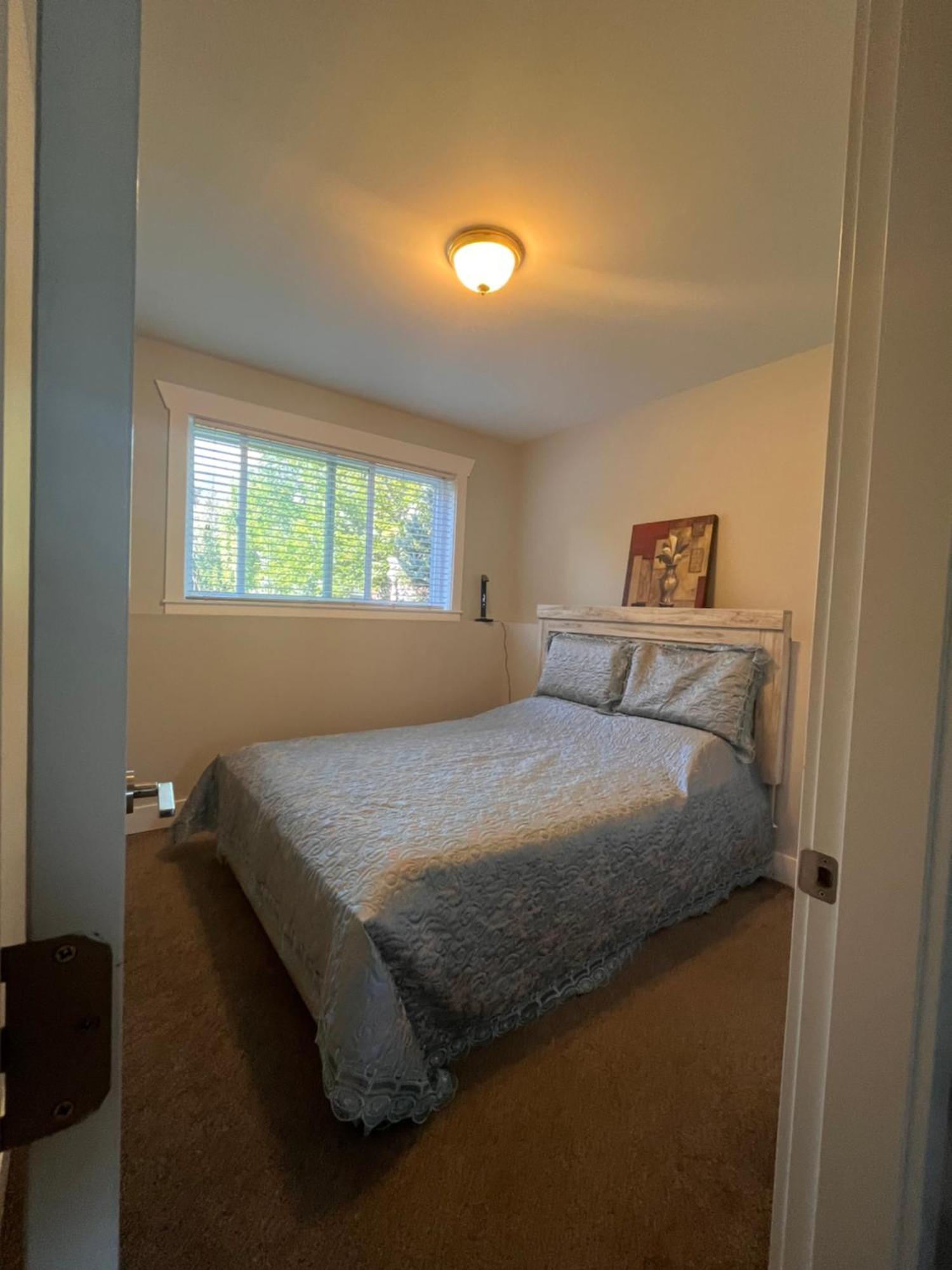 2 Bedroom Suite With Full Kitchen Revelstoke Buitenkant foto