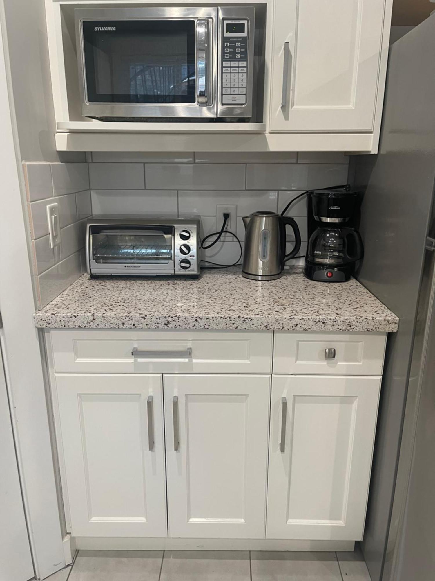 2 Bedroom Suite With Full Kitchen Revelstoke Buitenkant foto