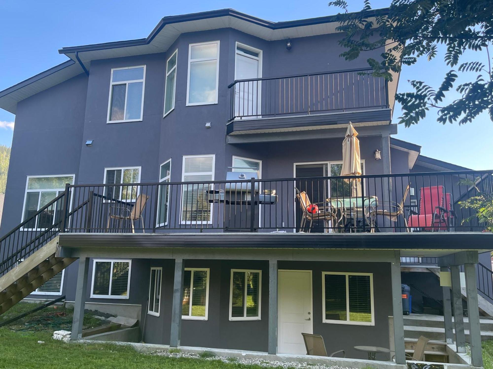 2 Bedroom Suite With Full Kitchen Revelstoke Buitenkant foto